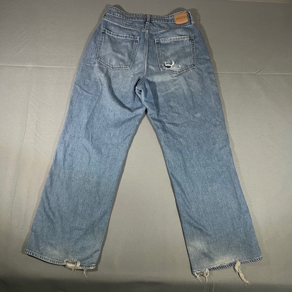 Hollister Ultra High Rise Baggy Jeans Women's Size 10 Reg‎ Distressed Frayed Hem - Picture 2 of 5
